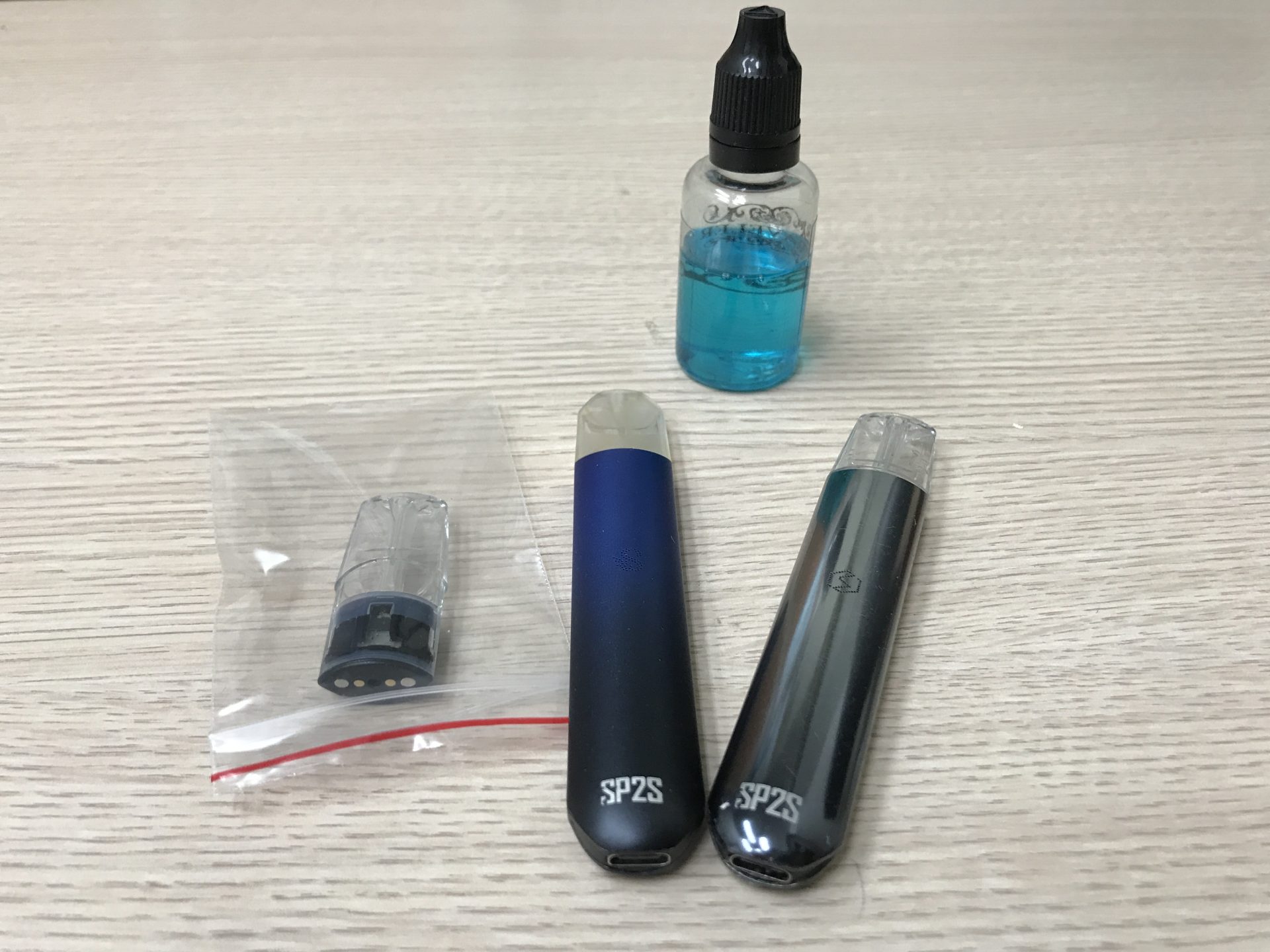 依託咪酯菸油及電子菸吸食器